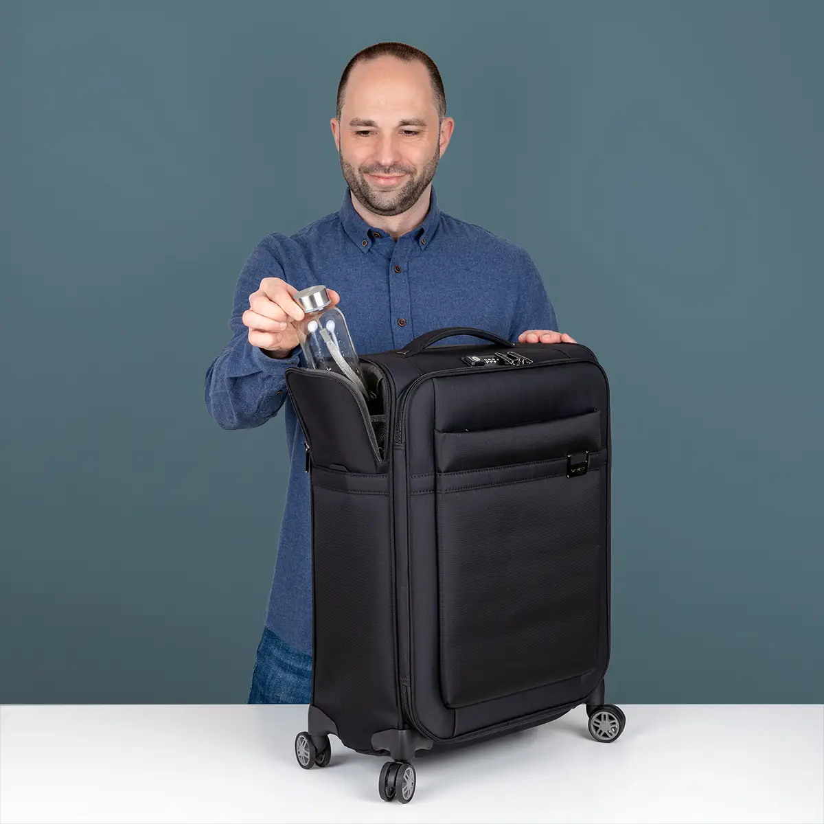 Samsonite Airea Koffer mit Außentaschen für schnellen Zugriff