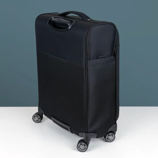 Rückansicht des Samsonite Airea Koffers mit integriertem Namensschild